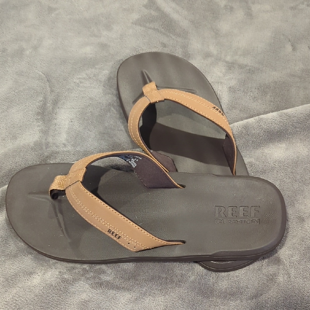 Reef Tan and Gray Flip-Flop Sandals with Contoured Footbed